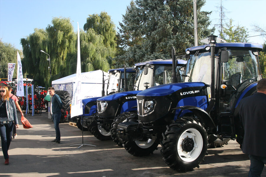 Три модели Lovol тракторов на Moldagrotech-2018